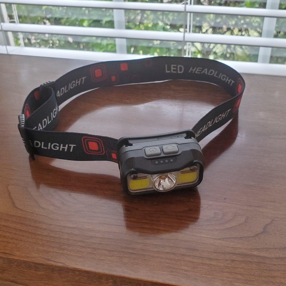 HEADLIGHT TG-T12601 (NWOT)